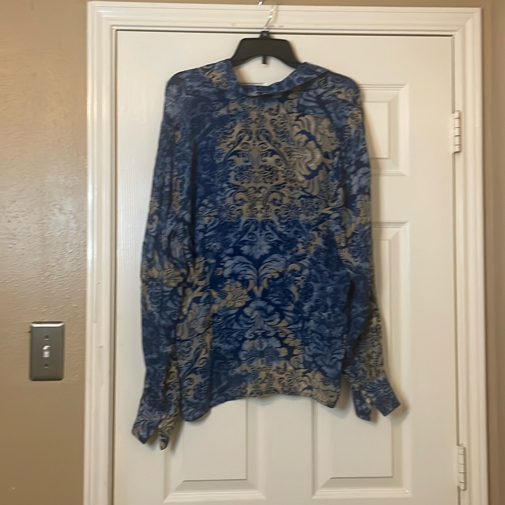 Liz Claiborne Blue and Yellow Button Down Shirt - Picture 2 of 6